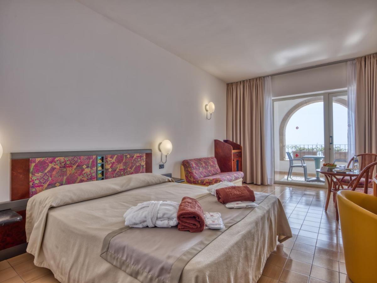 Hotel Olimpo le Terrazze Letojanni Esterno foto