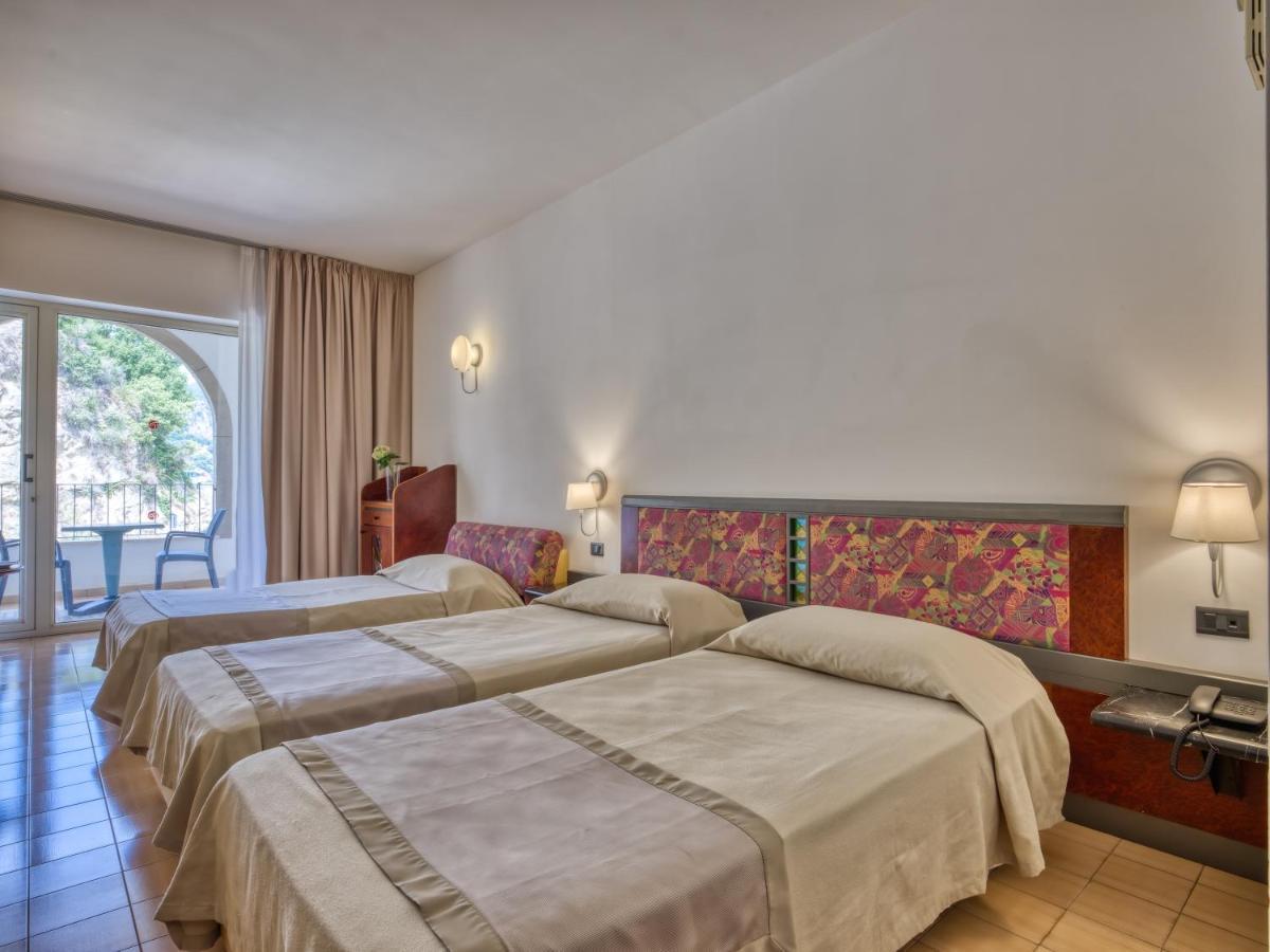 Hotel Olimpo le Terrazze Letojanni Esterno foto