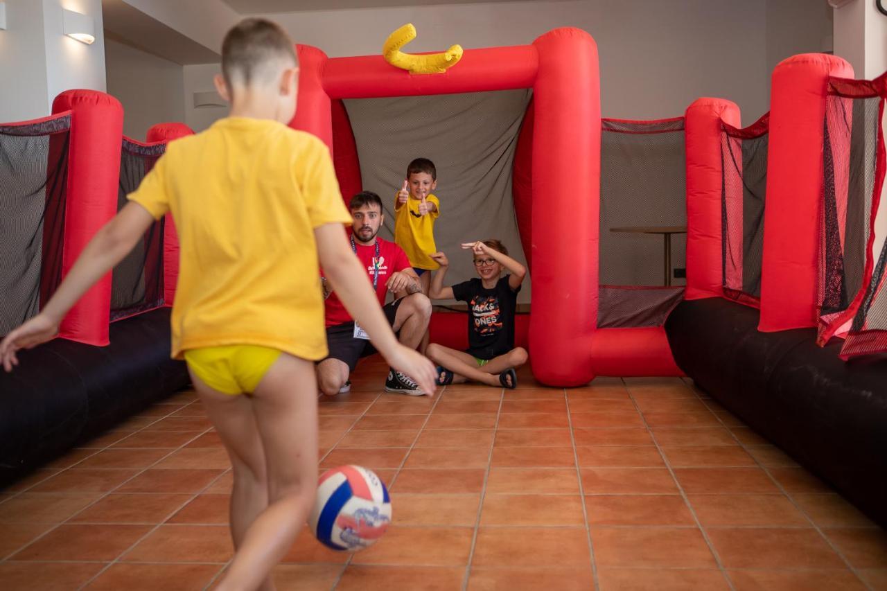 Hotel Olimpo le Terrazze Letojanni Esterno foto