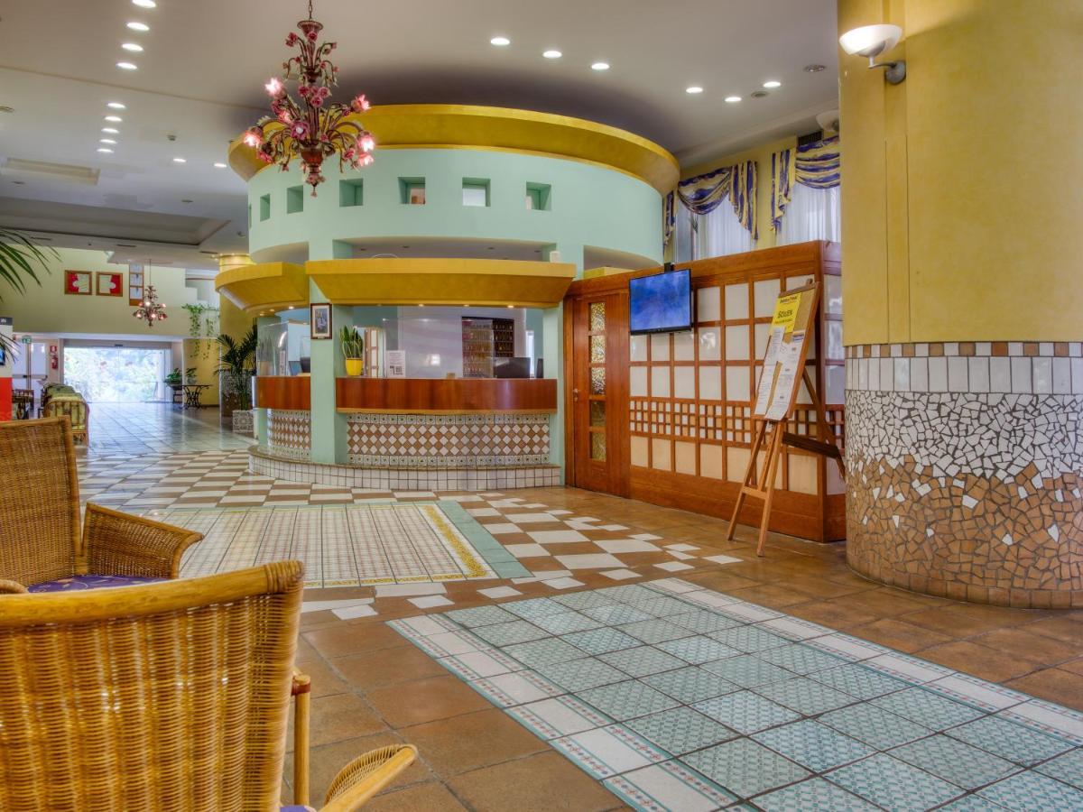 Hotel Olimpo le Terrazze Letojanni Esterno foto