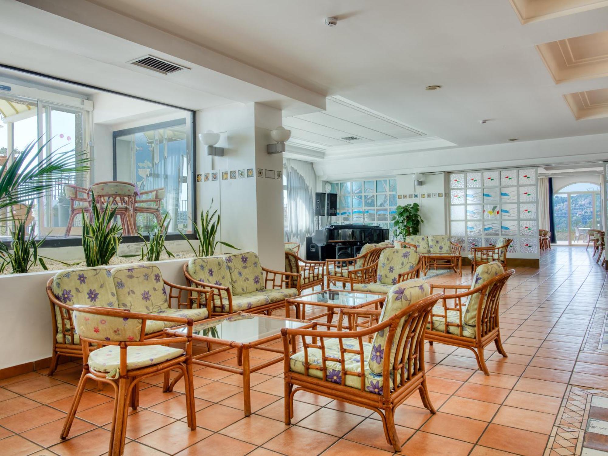 Hotel Olimpo le Terrazze Letojanni Esterno foto