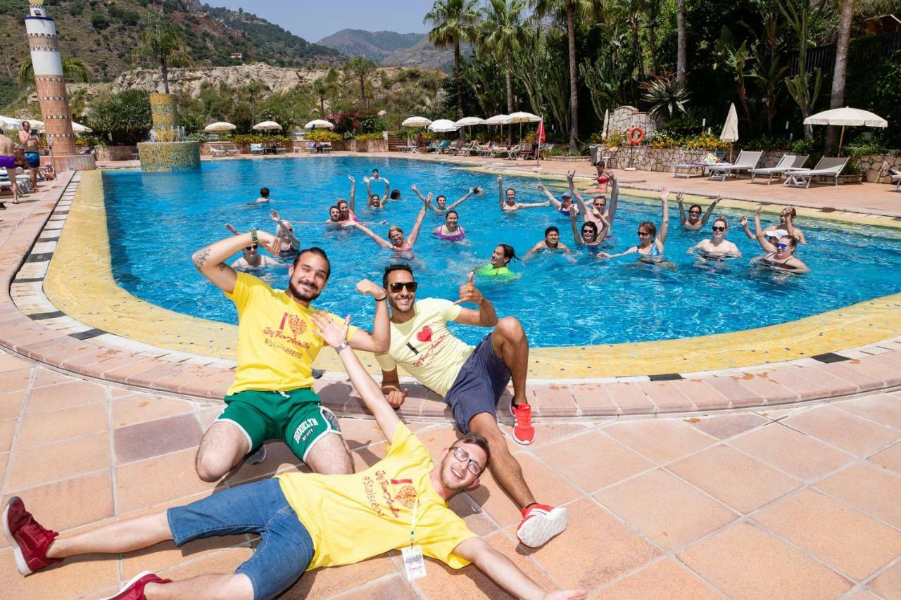 Hotel Olimpo le Terrazze Letojanni Esterno foto