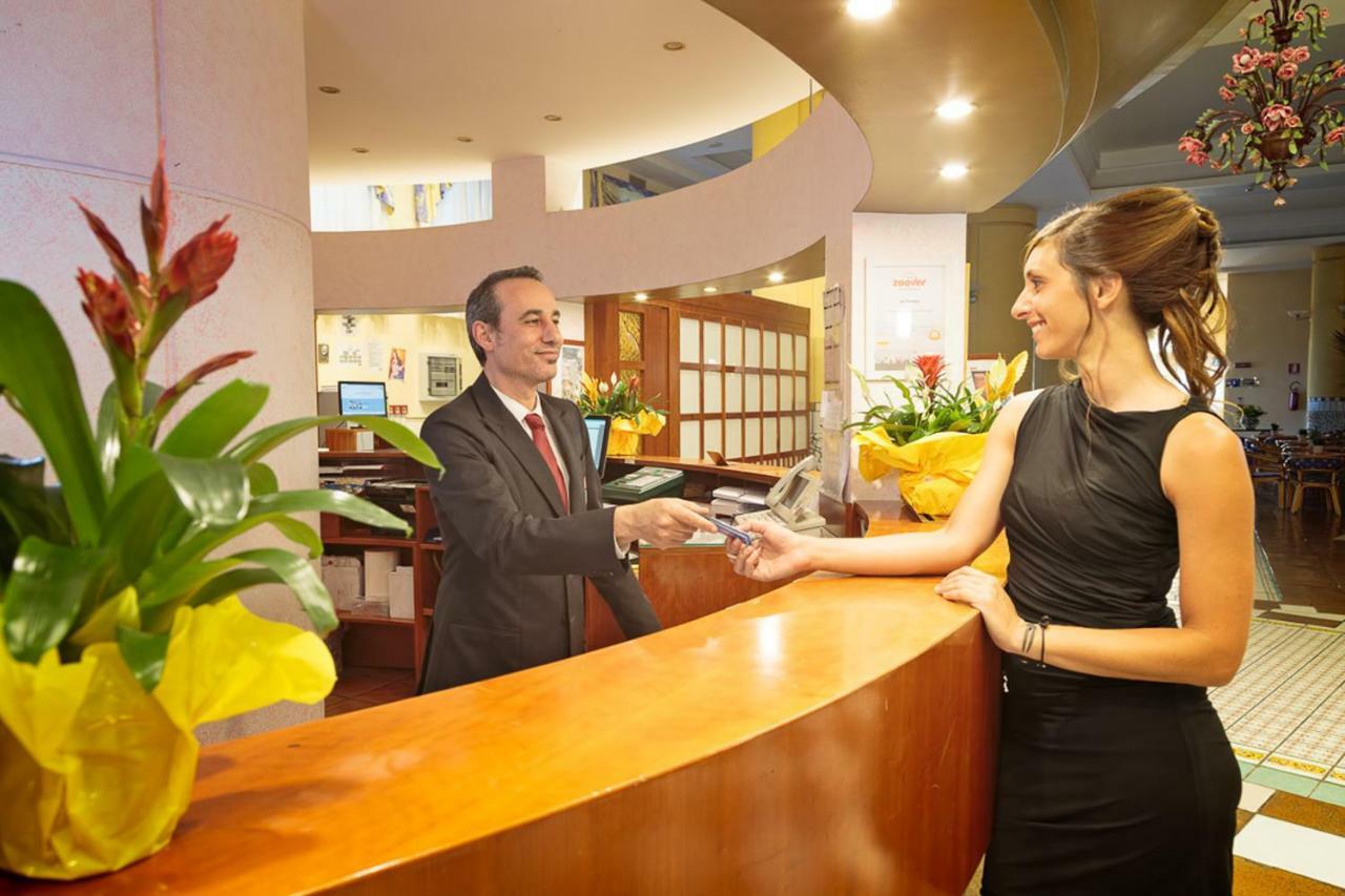 Hotel Olimpo le Terrazze Letojanni Esterno foto